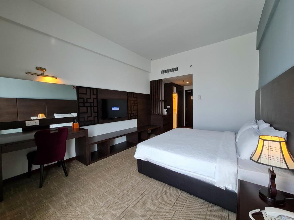 Swan Garden Hotel Malacca Bagian luar foto