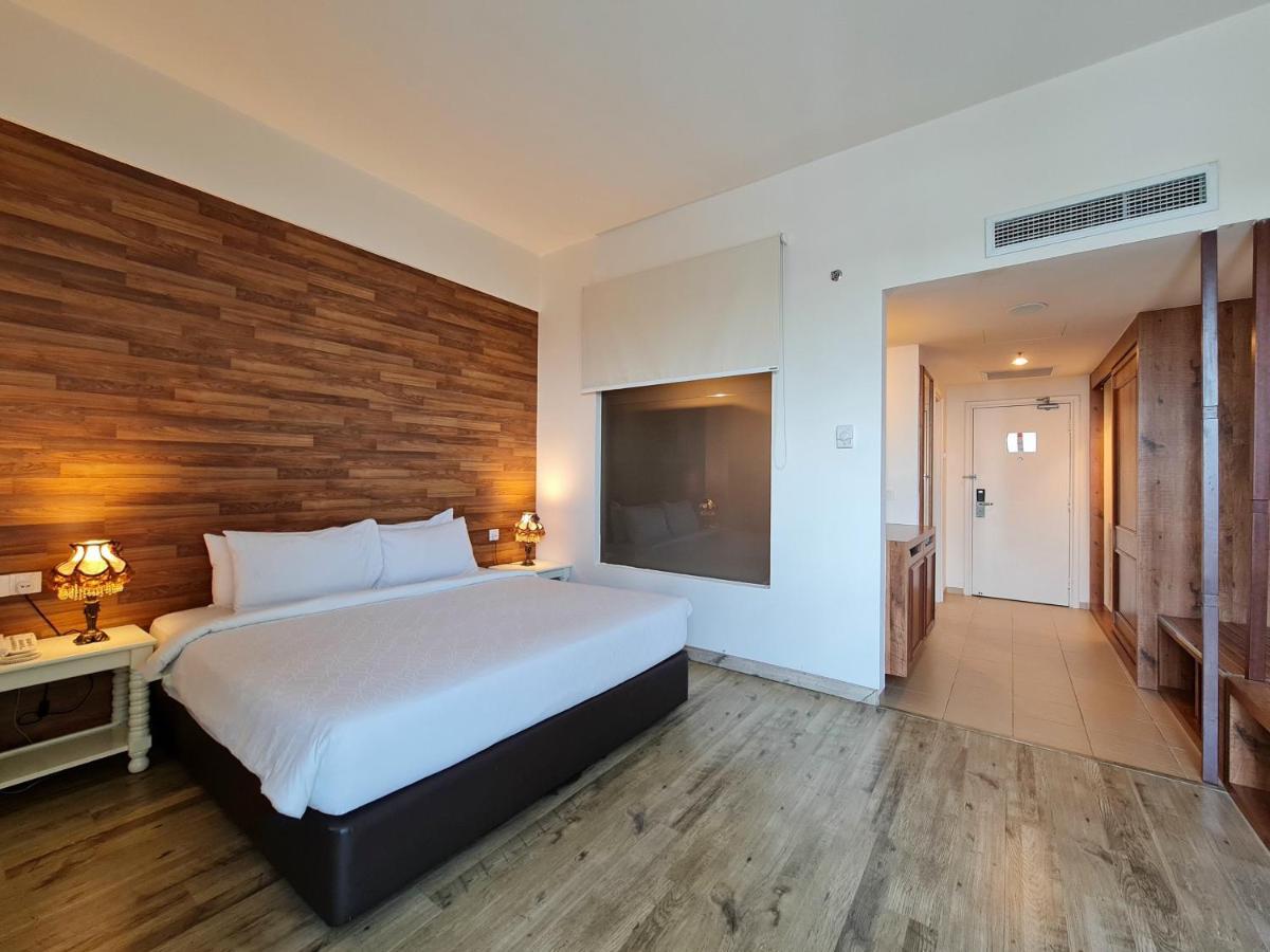 Swan Garden Hotel Malacca Bagian luar foto