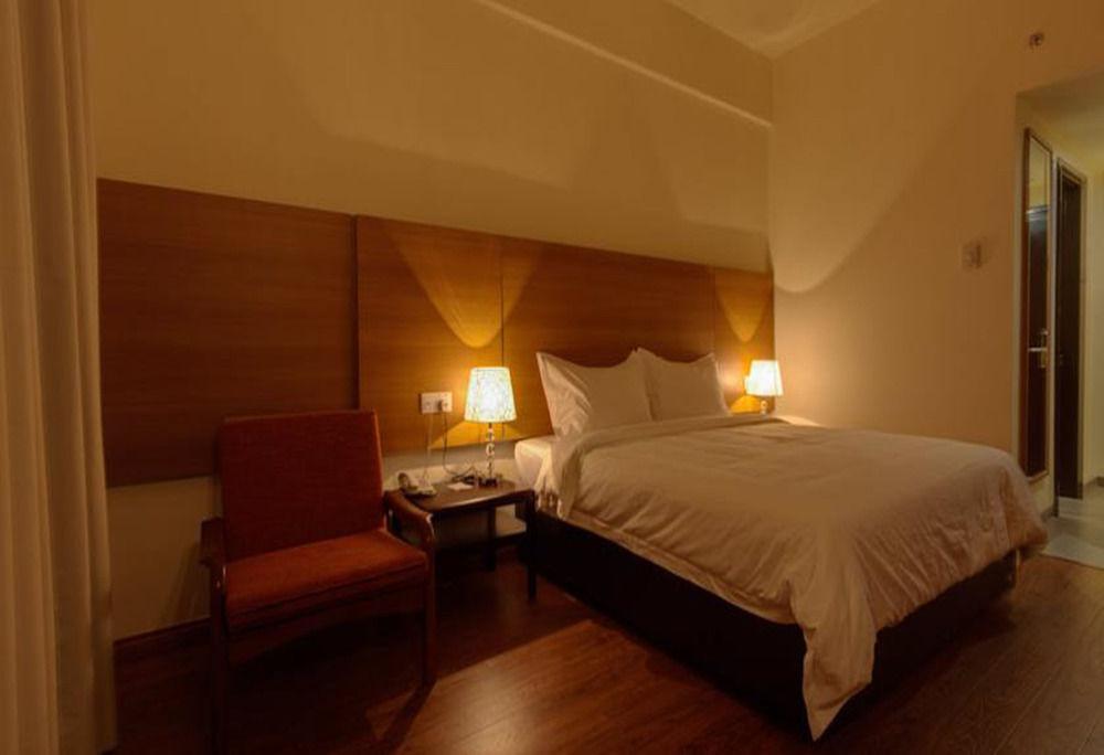 Swan Garden Hotel Malacca Bagian luar foto