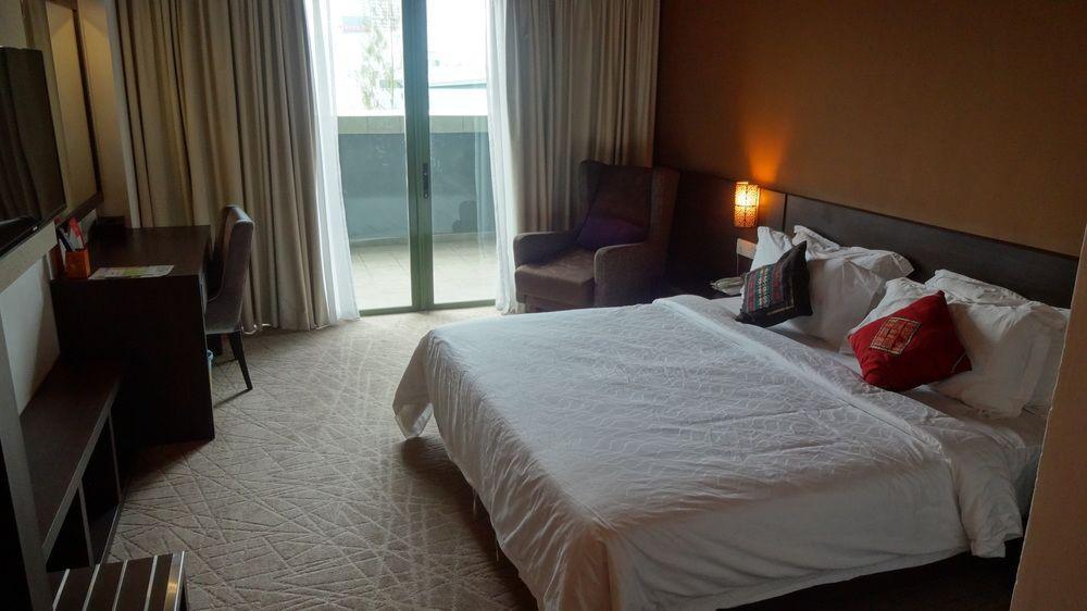Swan Garden Hotel Malacca Bagian luar foto